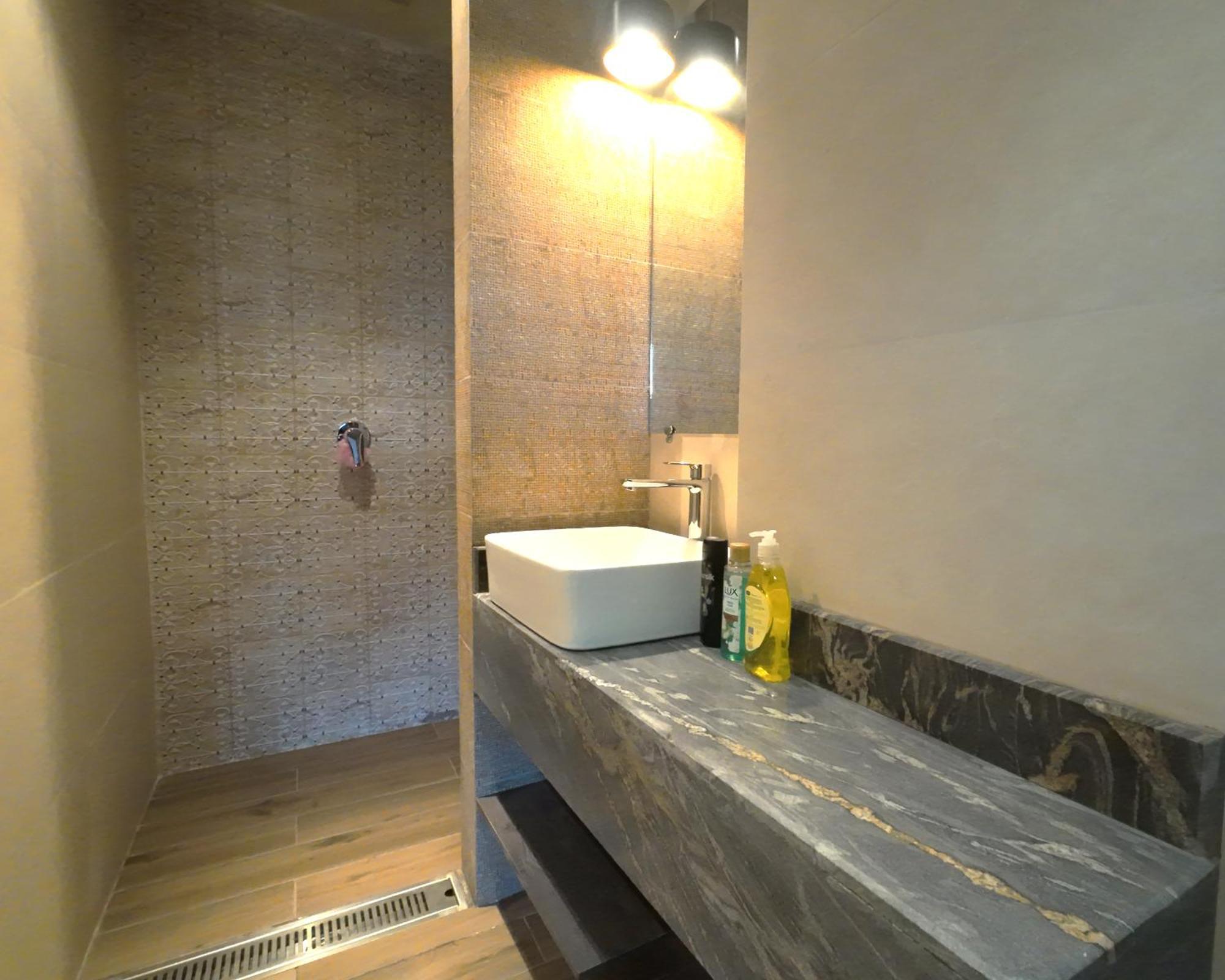 Le' Nest Residences Patriata Екстериор снимка